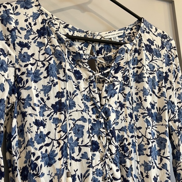 American Eagle Floral Romper Long Sleeves XS Boho Fall Lace up Bell Sleeve - Picture 2 of 7